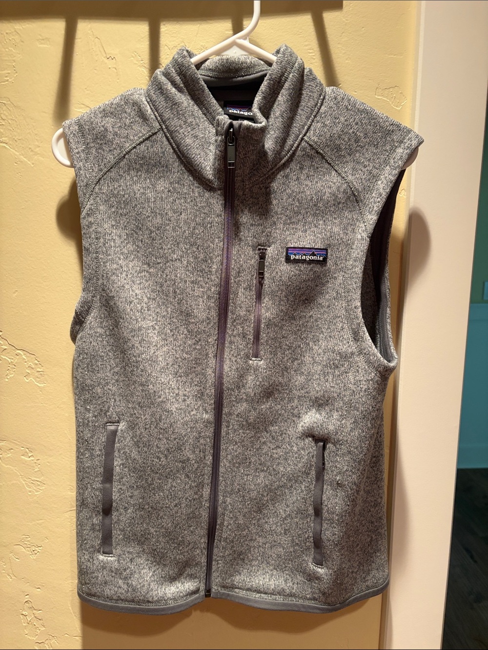 Patagonia Heather Gray Men’s Fleece Sweater Vest